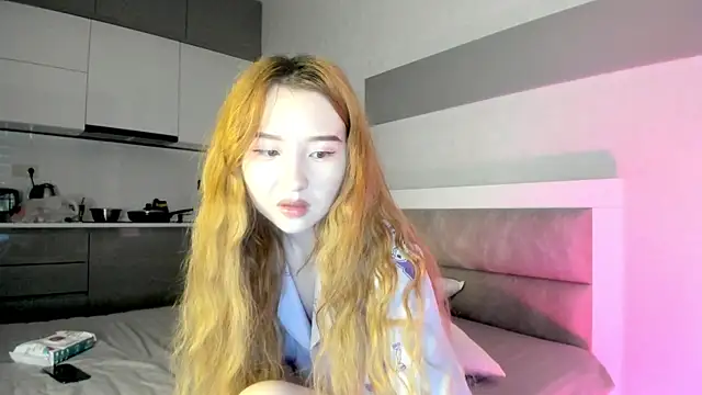 Clarity Yumi online show from 10/06/25, 02:57