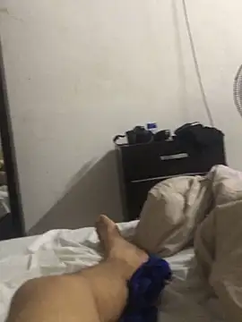 Snapshot of Vicporn0398 chatting on 04/02/26, 10:33 Vicporn0398 online show from 04/02/26, 10:33