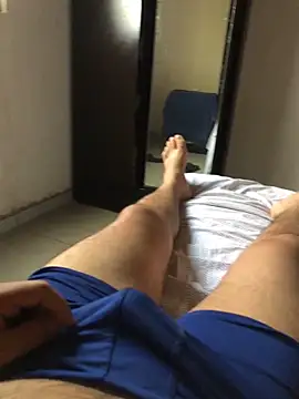 Snapshot of Vicporn0398 chatting on 04/01/26, 03:53 Vicporn0398 online show from 04/01/26, 03:53