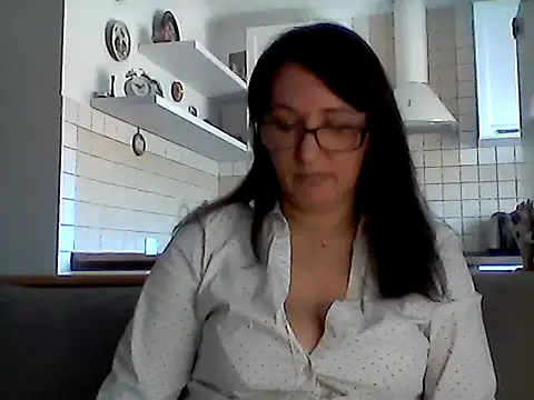 Snapshot of Elena48324 chatting on 05/24/26, 10:48 Elena48324 online show from 05/24/26, 10:48