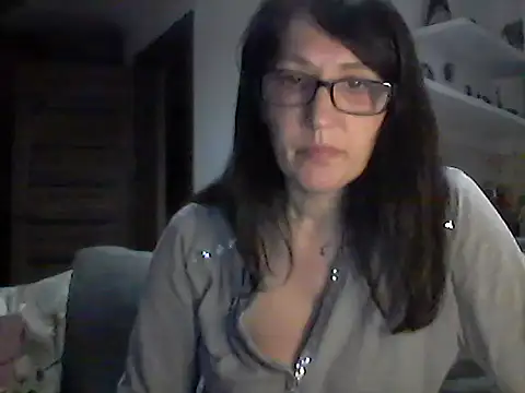 Snapshot of Elena48324 chatting on 05/31/26, 06:09 Elena48324 online show from 05/31/26, 06:09