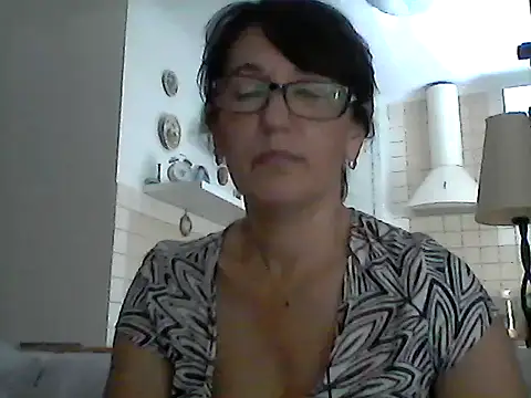 Snapshot of Elena48324 chatting on 07/18/26, 02:14 Elena48324 online show from 07/18/26, 02:14