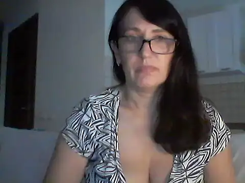 Snapshot of Elena48324 chatting on 07/08/26, 04:40 Elena48324 online show from 07/08/26, 04:40
