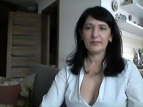 Elena48324 online show from 02/08/26, 09:51
