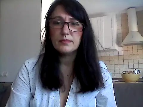 Snapshot of Elena48324 chatting on 05/03/26, 09:14 Elena48324 online show from 05/03/26, 09:14