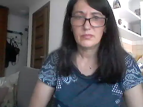 Snapshot of Elena48324 chatting on 06/21/26, 10:10 Elena48324 online show from 06/21/26, 10:10