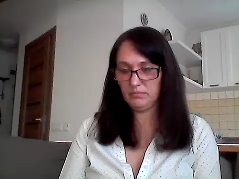 Snapshot of Elena48324 chatting on 04/30/26, 05:09 Elena48324 online show from 04/30/26, 05:09