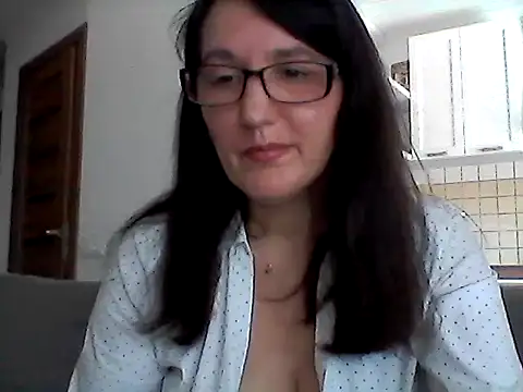 Snapshot of Elena48324 chatting on 05/22/26, 09:51 Elena48324 online show from 05/22/26, 09:51