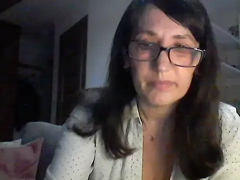 Snapshot of Elena48324 chatting on 05/11/26, 05:54 Elena48324 online show from 05/11/26, 05:54