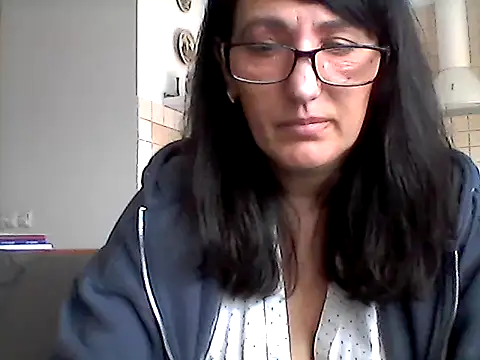 Elena48324 online show from 04/13/26, 10:41