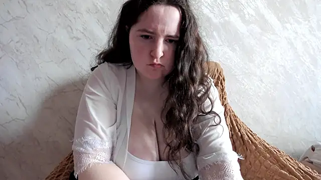 Snapshot of alice_allens chatting on 05/29/26, 05:35 alice allens online show from 05/29/26, 05:35