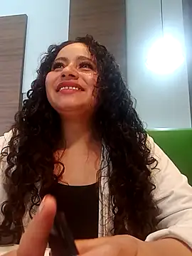 Yaya watson online show from 10/07/25, 08:21