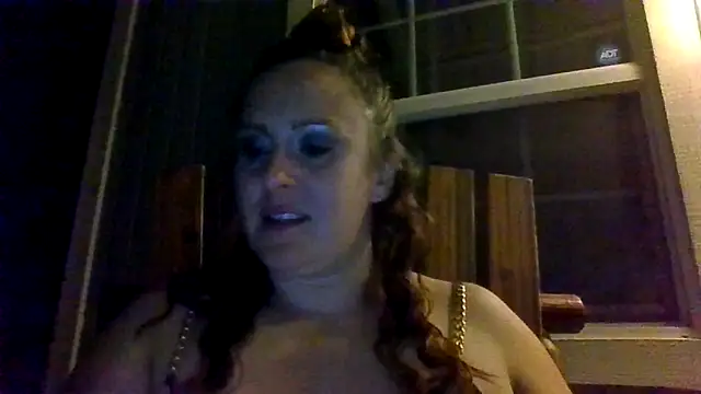 Snapshot of HarmonyRayWishes chatting on 11/17/25, 03:43 HarmonyRayWishes online show from 11/17/25, 03:43
