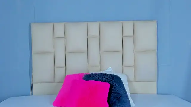 Zafiro  Brown online show from 12/20/25, 11:57