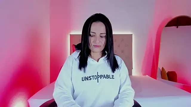 Zafiro  Brown online show from 10/03/25, 11:45