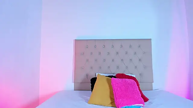 Zafiro  Brown online show from 11/02/25, 11:59