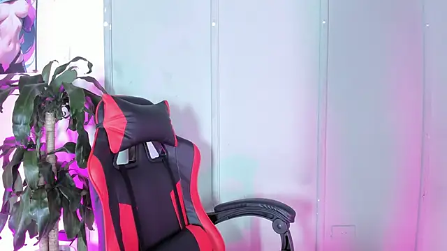 Zafiro  Brown online show from 09/30/25, 12:33