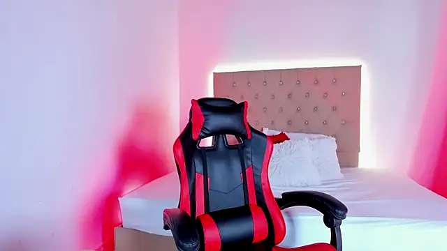 Zafiro  Brown online show from 10/16/25, 11:29