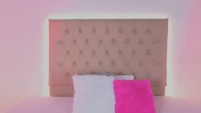 Zafiro  Brown online show from 11/13/25, 11:36