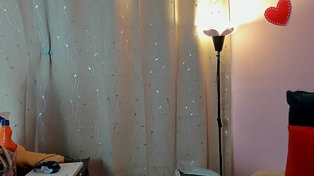 Dafne Mel online show from 02/23/26, 12:28