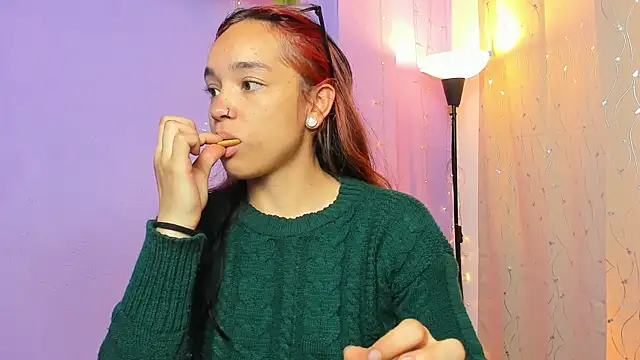 Dafne Mel online show from 03/03/26, 02:57