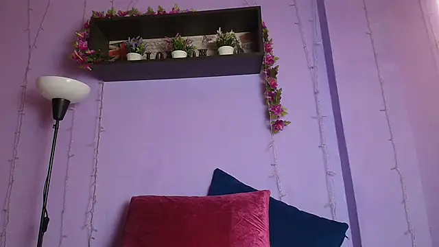 Dafne Mel online show from 10/21/25, 12:48