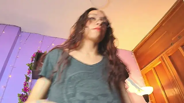 Dafne Mel online show from 11/11/25, 12:33