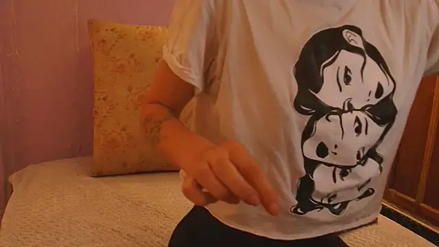 Dafne Mel online show from 11/05/25, 12:52