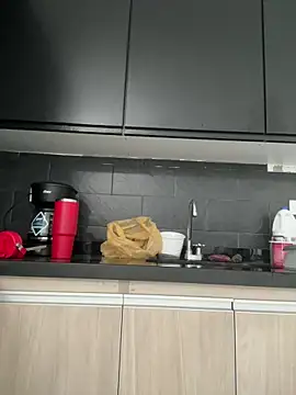Skylar Smith  online show from 06/12/26, 11:41