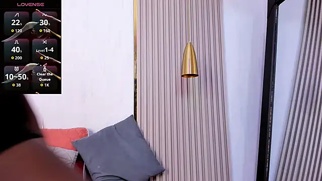 Snapshot of Skylar_Smith_ chatting on 11/13/25, 01:04 Skylar Smith online show from 11/13/25, 01:04