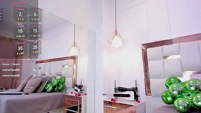 Skylar Smith  online show from 03/17/26, 12:30