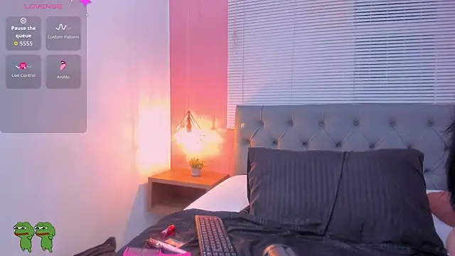 01 ashley online show from 06/03/26, 12:39