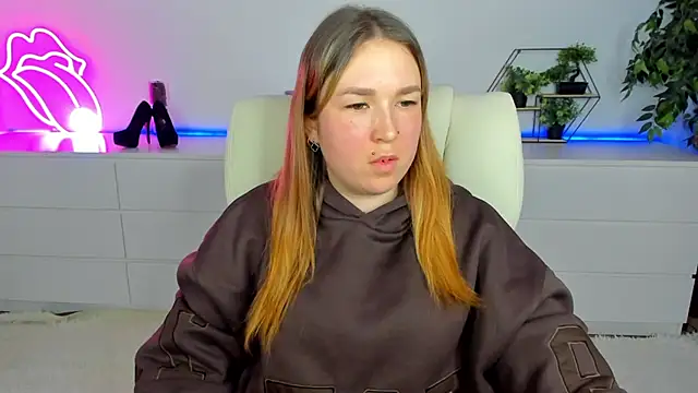 Sofii darling online show from 02/18/26, 05:31