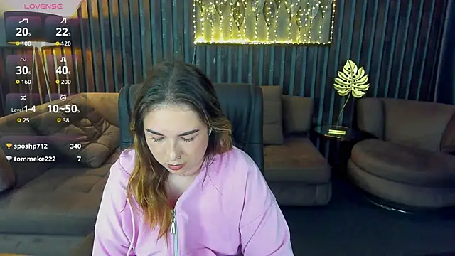 Sofii darling online show from 05/30/26, 04:41