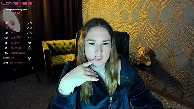 Sofii darling online show from 04/19/26, 04:41