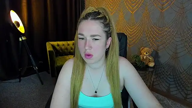 Sofii darling online show from 04/12/26, 04:43