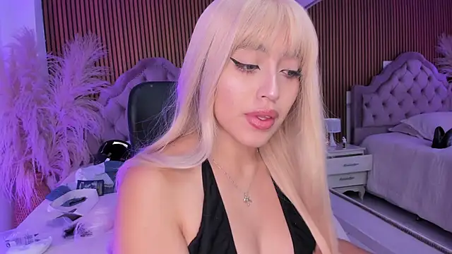 Starbutterflyy  online show from 04/18/26, 05:32