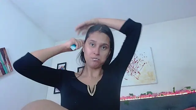 valentini villa online show from 10/25/25, 07:36