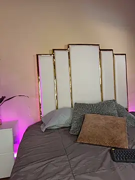 Alexandraa Gomez online show from 11/17/25, 08:35