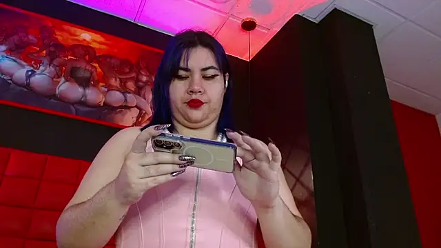 Snapshot of Lilih_golden chatting on 12/18/25, 11:58 Lilih golden online show from 12/18/25, 11:58