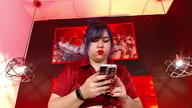 Snapshot of Lilih_golden chatting on 11/18/25, 12:19 Lilih golden online show from 11/18/25, 12:19