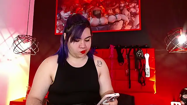 Snapshot of Lilih_golden chatting on 10/17/25, 11:56 Lilih golden online show from 10/17/25, 11:56