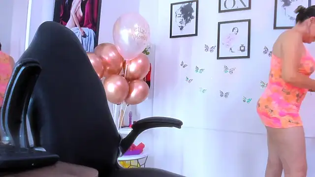 Ariana costa online show from 11/08/25, 02:09