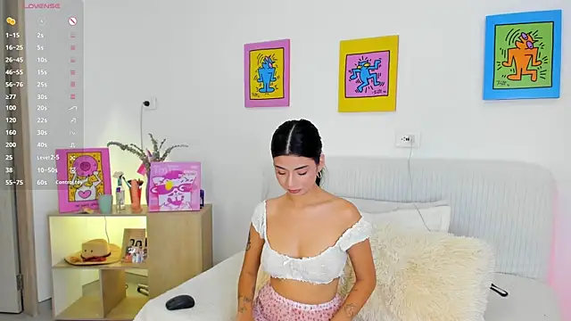 Snapshot of AprilAddams_ chatting on 10/03/25, 08:54 AprilAddams  online show from 10/03/25, 08:54