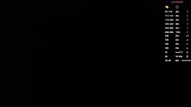 Snapshot of AprilAddams_ chatting on 09/12/25, 09:42 AprilAddams  online show from 09/12/25, 09:42