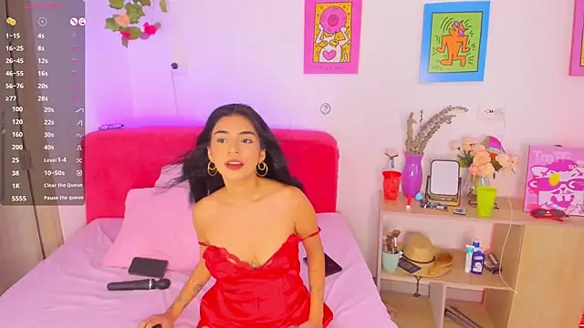 Snapshot of AprilAddams_ chatting on 09/17/25, 09:39 AprilAddams  online show from 09/17/25, 09:39