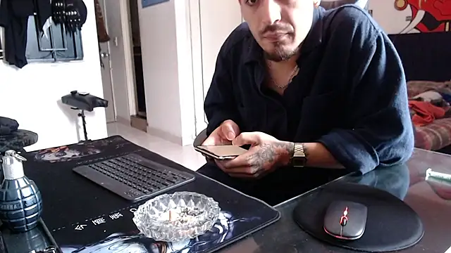 malek xarx  online show from 03/09/26, 02:09