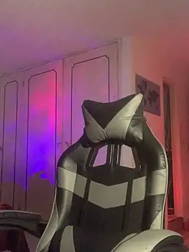 malek xarx  online show from 02/18/26, 04:54