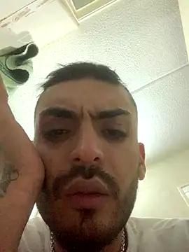 Snapshot of malek_xarx_ chatting on 09/18/25, 02:03 malek xarx online show from 09/18/25, 02:03
