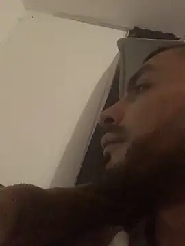 malek xarx  online show from 02/05/26, 03:46